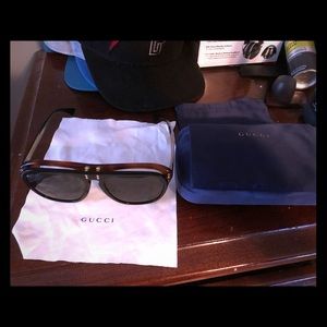 Vintage gucci flip up sunglasses
